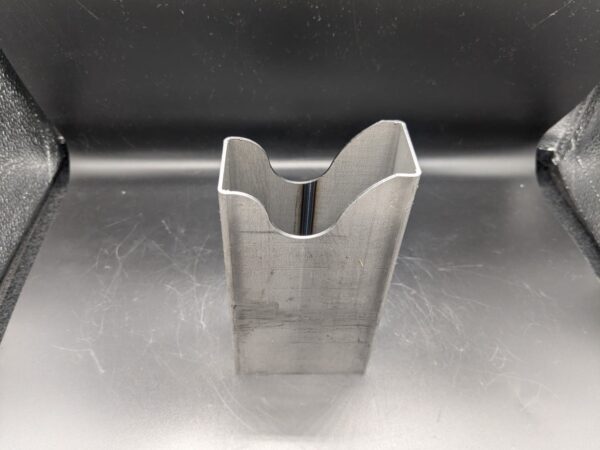 輸送用器具部品 | パイプ切断・穴あけ 3次元レーザー加工センター.com