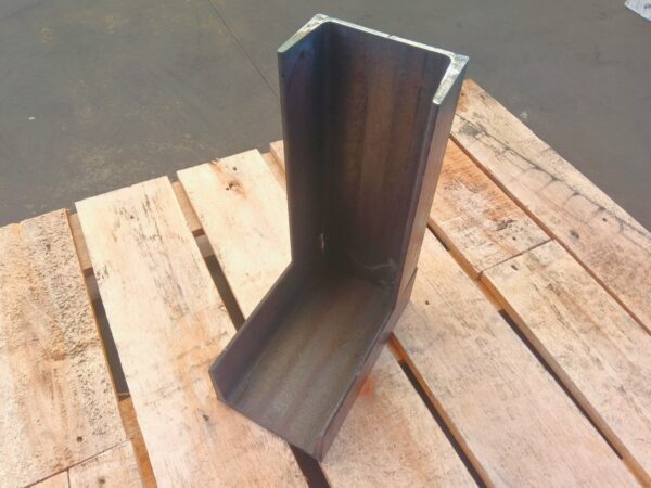 現場の溶接を簡素化！3Dレーザー加工による架台製作の簡素化とは | パイプ切断・穴あけ 3次元レーザー加工センター.com